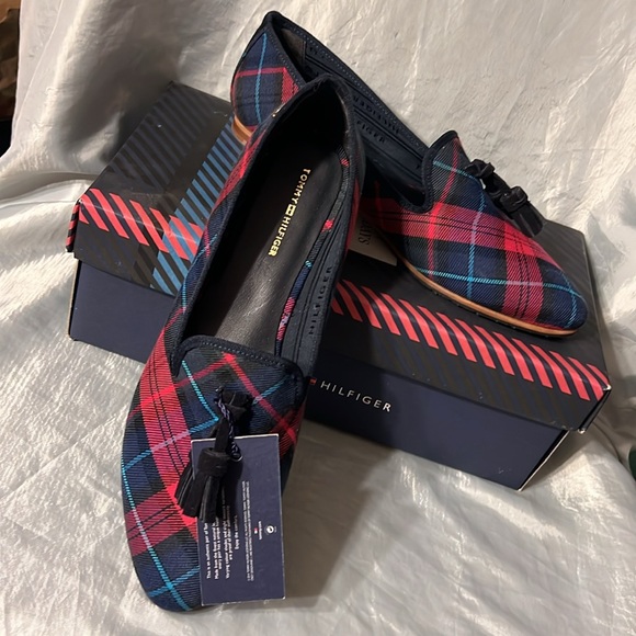 Tommy Hilfiger Plaid Loafers EURO SIZE 40 - Picture 2 of 9